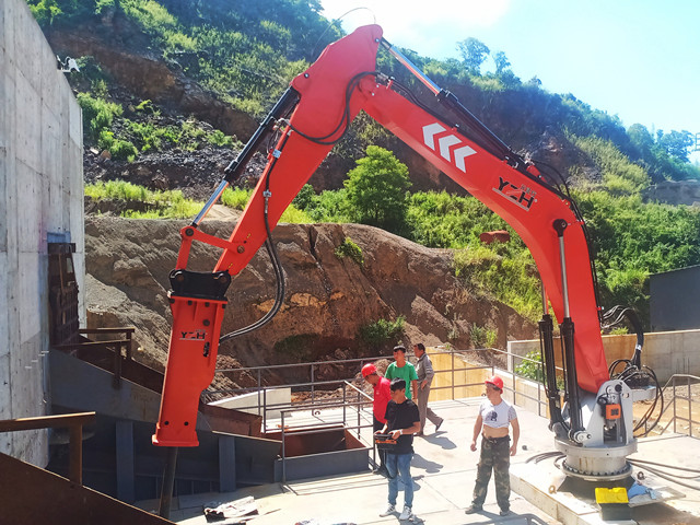 YZH Rockbreaker Boom System Was Successfully Installed In The Quarry Of Sipsongpanna